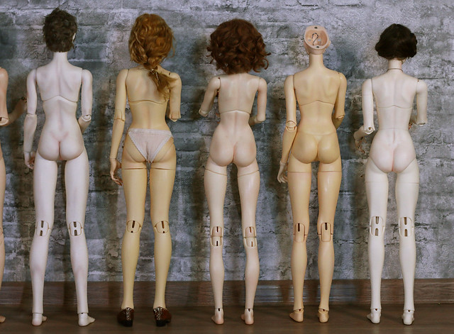 Girl's body comparison 65-62 back