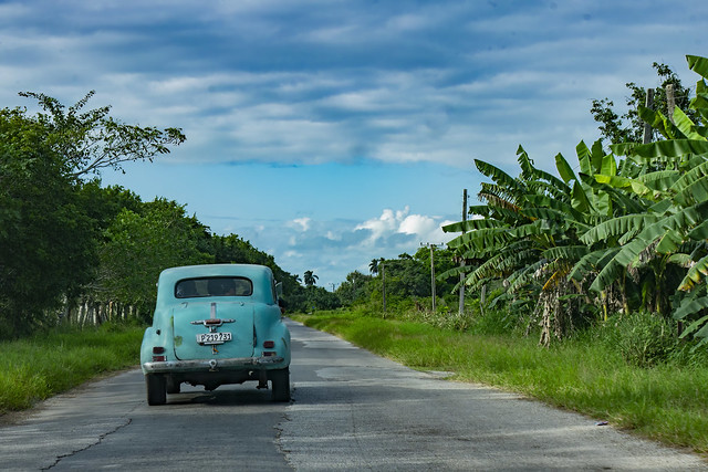 Time to extend the legs, we are going to Camajuani city but we are going to use the Northern Circuit of Cuba. A longer trip, but we have time and want to enjoy the countryside views.