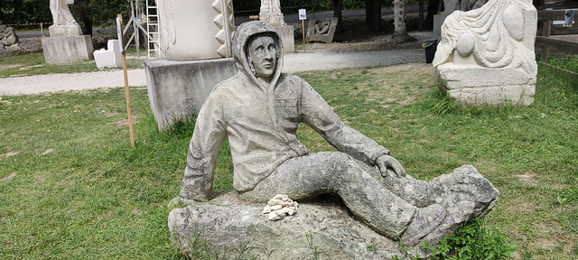 Les Lapidiales à Port-d’Envaux : les plus belles sculptures en pierre du monde