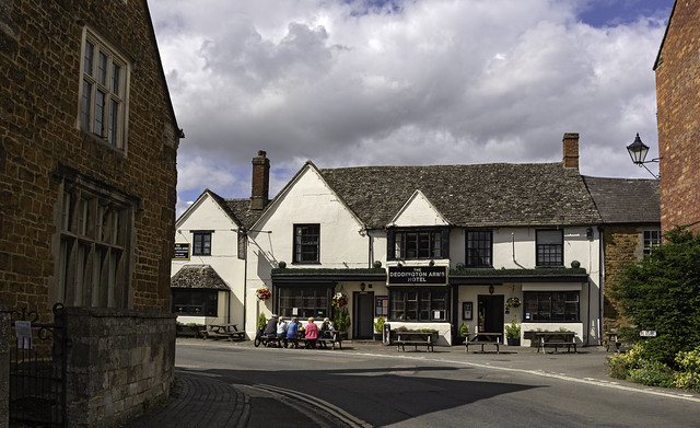 The pretty Deddington Arms, Deddington, Oxfordshire