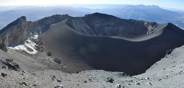 A près de 6000m, le cratère du volcan Misti au Pérou DSC_2865 - DSC_2866NormalRectilinéaire