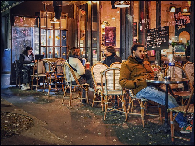 Au café * Paris