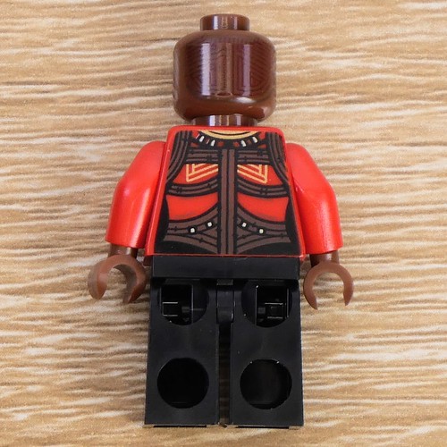Okoye, Rear (LEGO Marvel Advent 2023 Day 13)
