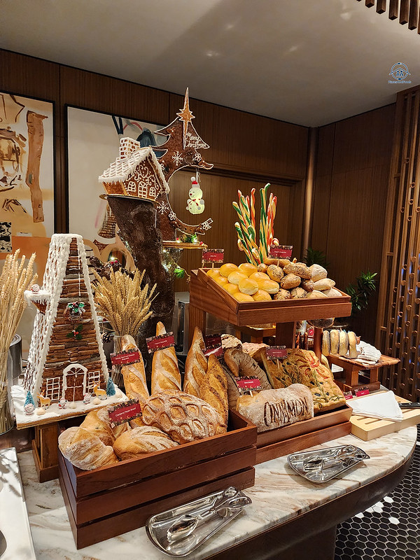 one world hotel petaling jaya christmas buffet pastries