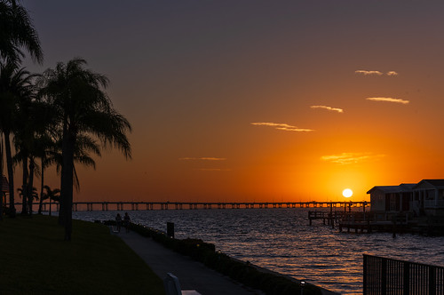 bayside sunrise clearwater imperialcove florida