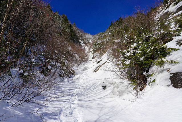 Ascending the slide on the eastern side of Mt. Jefferson