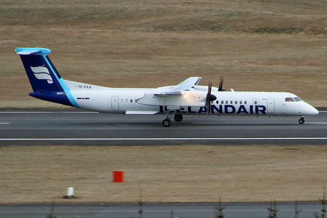 Icelandair DHC-8-400