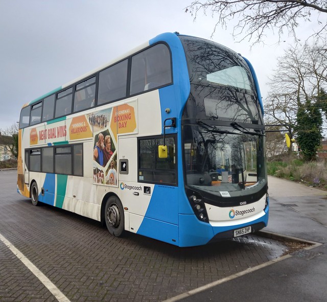 10499 SN65ZHP Stagecoach east