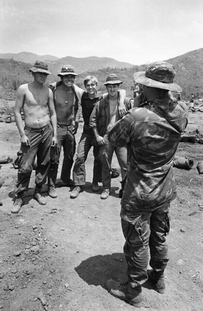 Vietnam War 1971 - SNAPSHOT FOR BACK HOME
