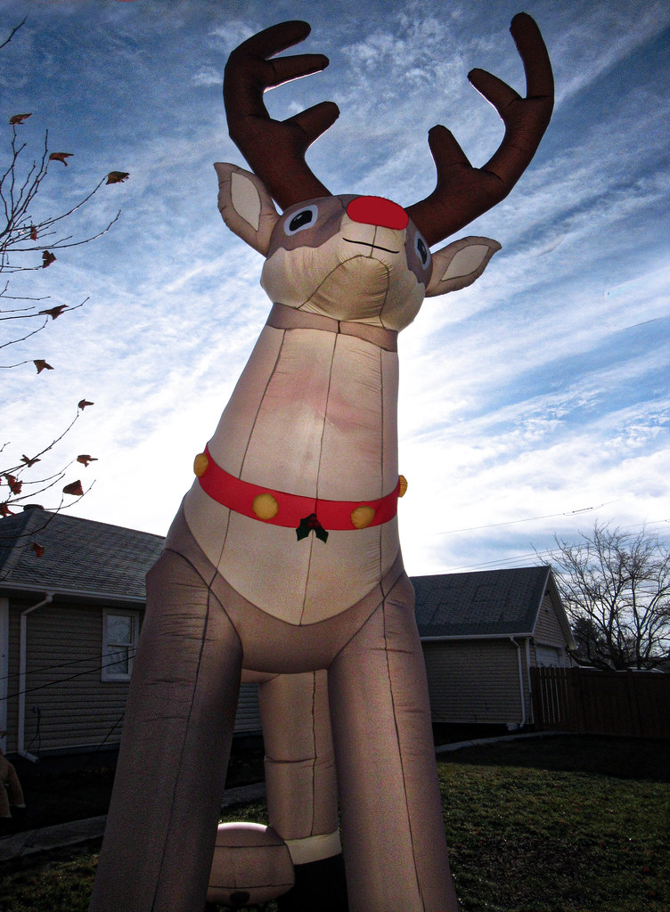 Vibrating Rudolph Giant Rudolph | Giant inflatable Rudolph for the Crazy Tuesd… | Flickr