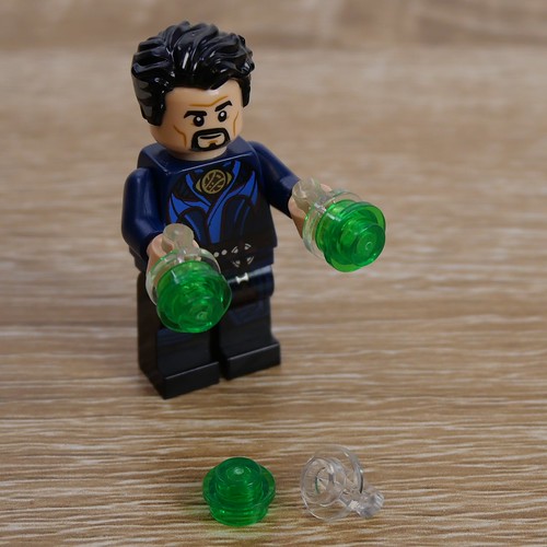 Doctor Strange (LEGO Marvel Advent 2023 Day 18)