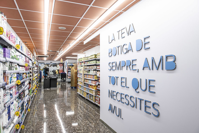 Caprabo creix a Barcelona amb un nou supermercat a l’Eixample.