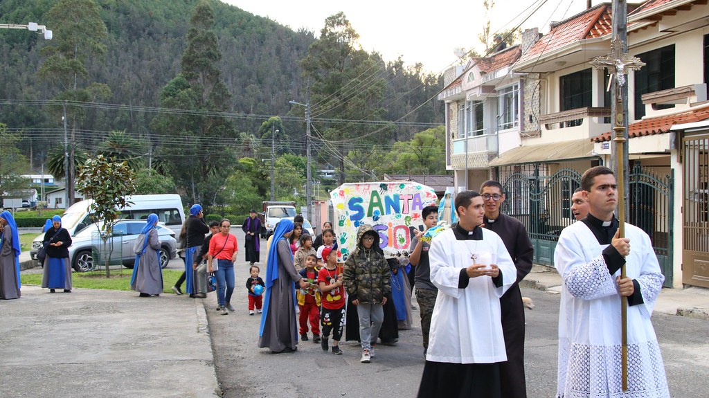 Ecuador - Misión Popular en Zamora Huayco