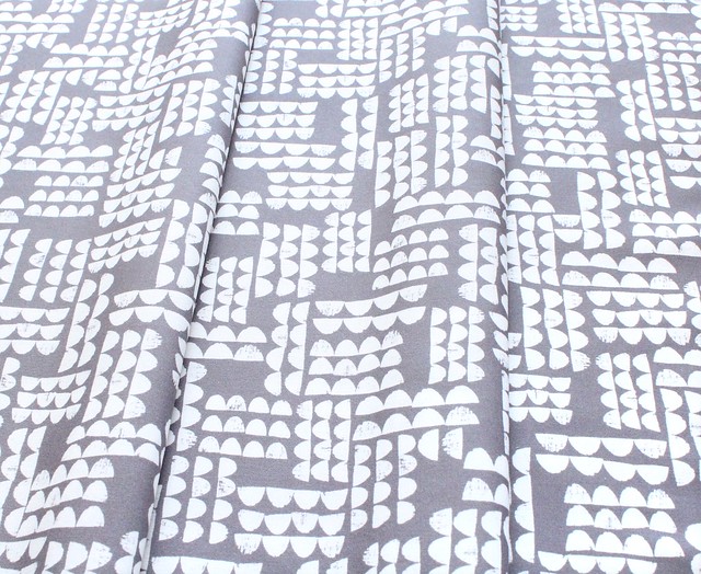 Cloud9 Fabrics / Imprint 227396 Ridge Gray