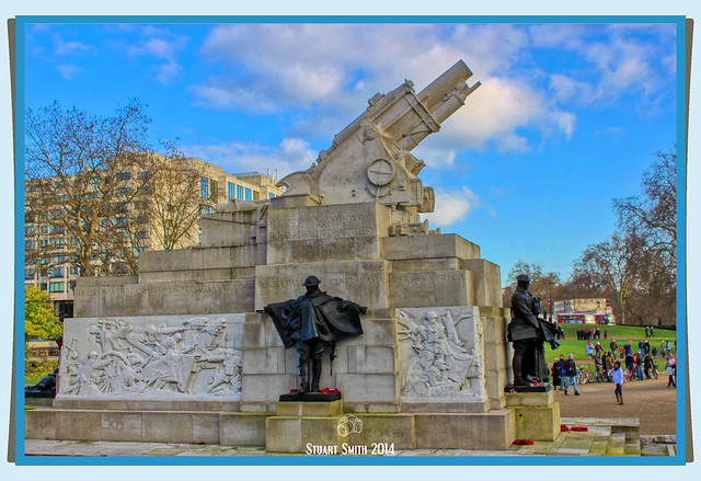 Royal Artillery Memorial, Constitution Hill, Hyde Park Corner, Grosvenor Place, Knightsbridge, London, England UK