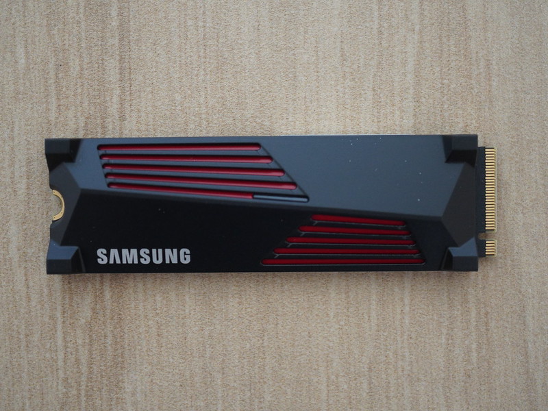 Samsung 990 Pro With Heatsink NVMe M.2 SSD - Front