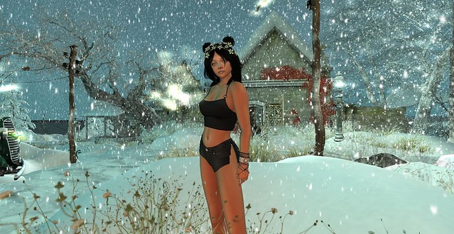 Jacinta at Witherwood (underdressed for snow lol)