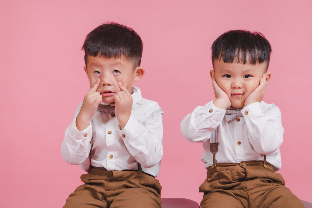 [親子寫真] 莊樹欣 全家福拍攝@迪司陽光攝影棚-最專業的團隊完成全家福照，拍出有溫度的照片! #兒童寫真
