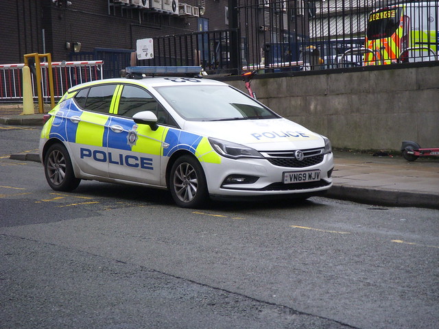 British Transport Police Vauxhall Astra (VN69 WJV)