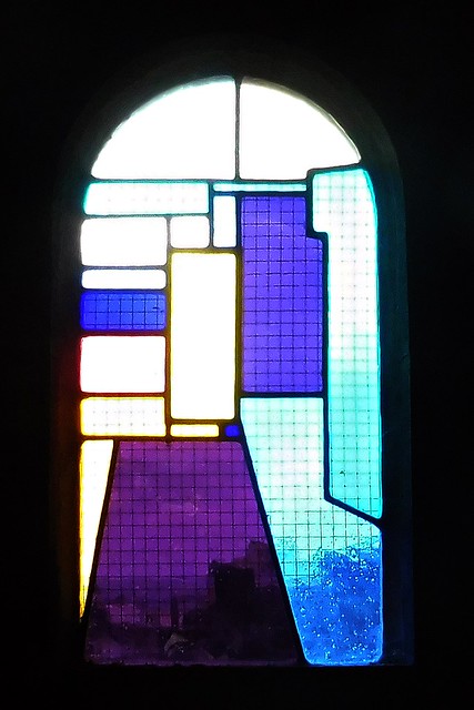 2 - Brest, Cimetière Saint-Martin - Dans une chapelle, vitrail