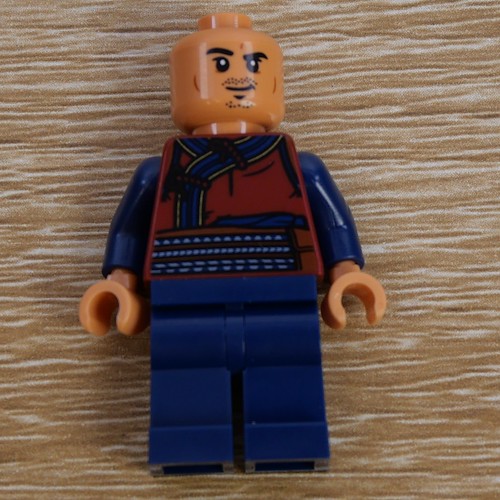 Wong, Front (LEGO Marvel Advent 2023 Day 22)