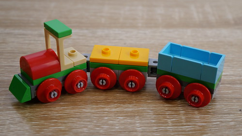 Train (LEGO Friends Advent 2023 Days 21-23)