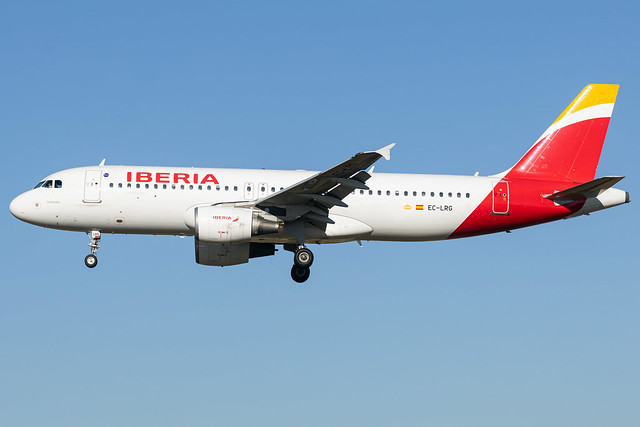 Iberia A320-214 EC-LRG