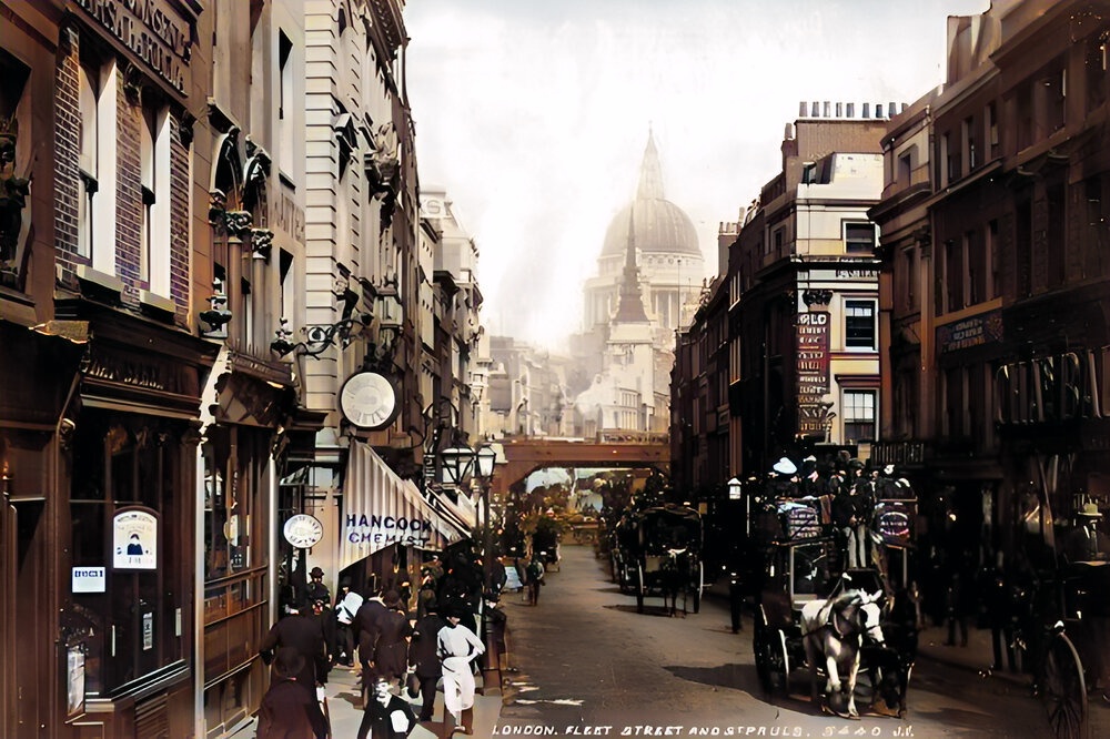 Fleet Street in London looking east towards St Paul's Cathedral. Photograph by James Valentine, c.1895.