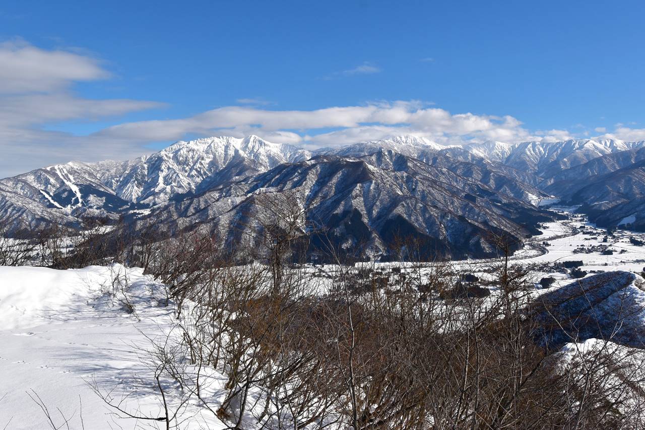 【新潟】冬の坂戸山～大城 山頂から眺める雪の八海山