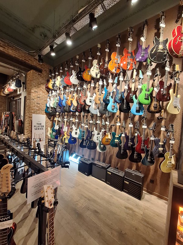 Guitarras eléctricas en la tienda Star's Music