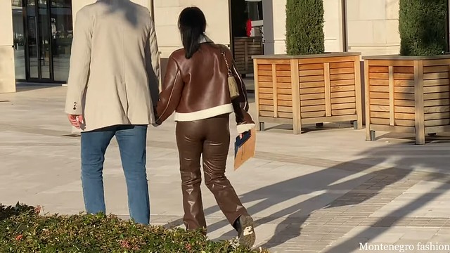 Brown leather lady (2)