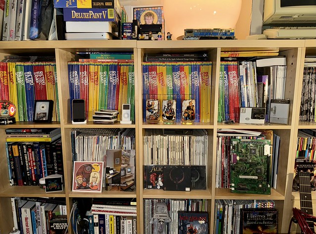 Magazines shelves - 2023
