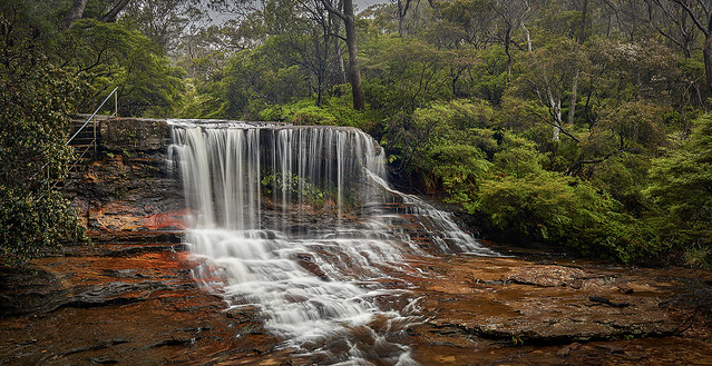 Weeping Rock at Wentworth Falls - Blue Mountains - NSW