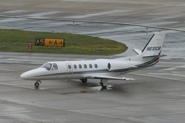 N610CB - 2002 build Cessna 550B Citation Bravo, taxiing to General Aviation on arrival at Atlanta