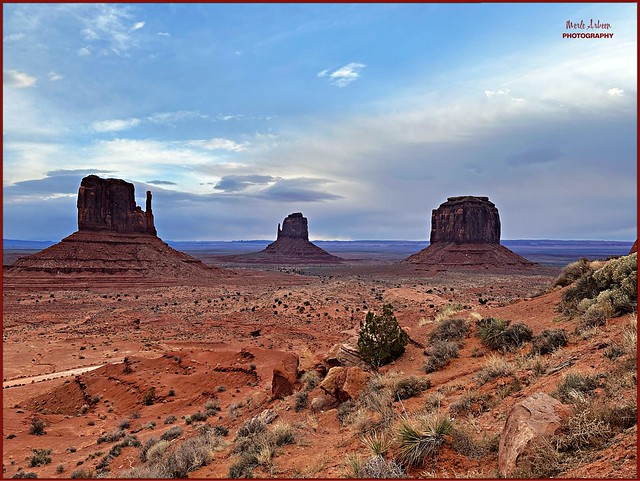 the three buttes, Monument Valley