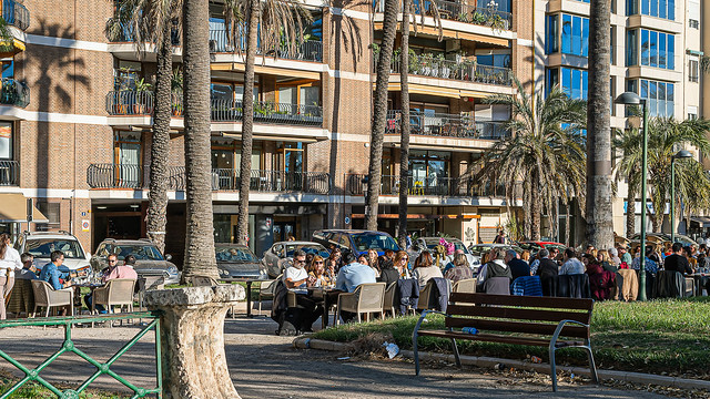 An Office Christmas Lunch in the Sun - One week before Christmas (Valencia) (Fuji X100V)