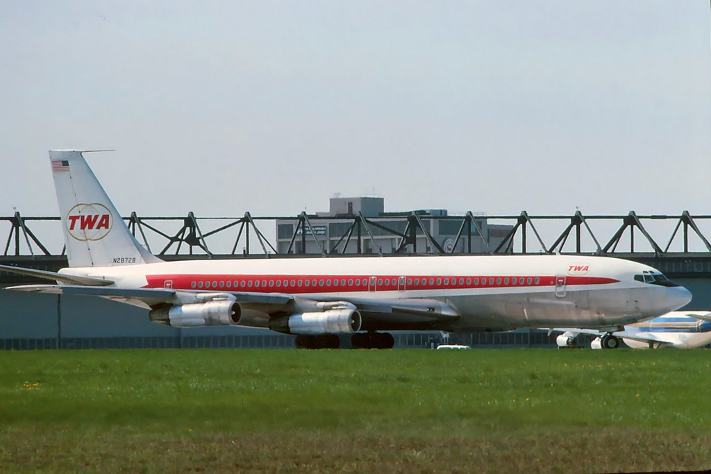 N28728 TWA 707-331B at KCLE
