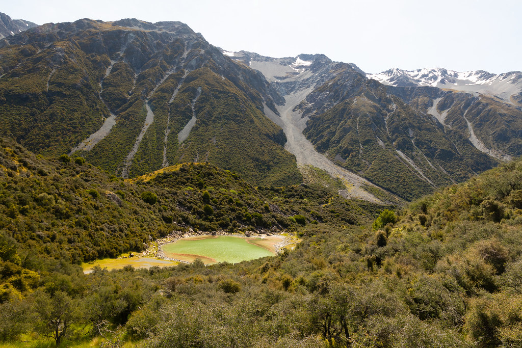 blue lakes in mt cook national park
