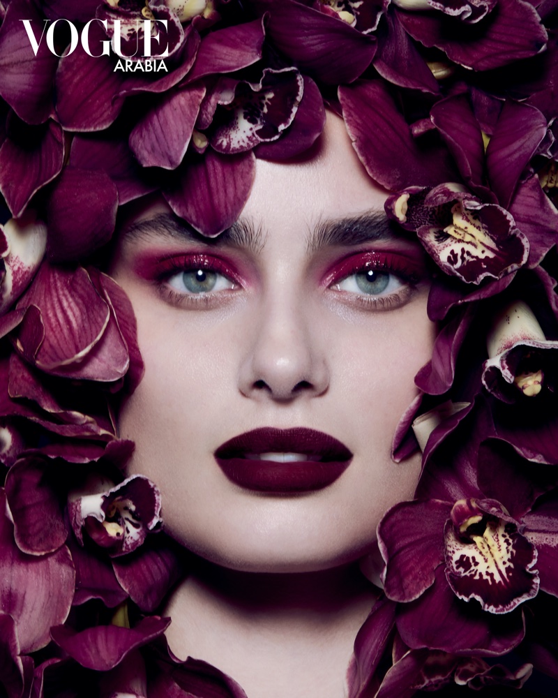 Taylor-Hill-Flower-Makeup-Vogue-Arabia-2023