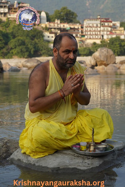 vedic Brahmin performing vedic rituals