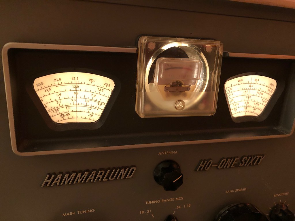 Hammarlund HQ-160 dial detail
