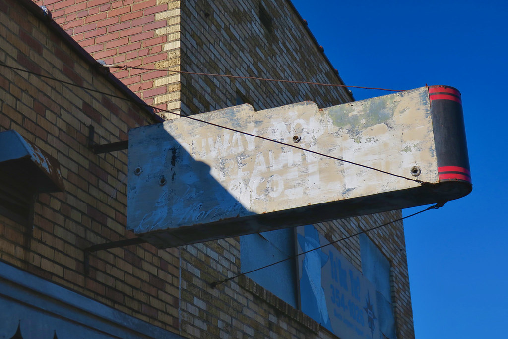 Faded Sign, Morrilton, AR | A faded, formerly neon sign seen… | Flickr