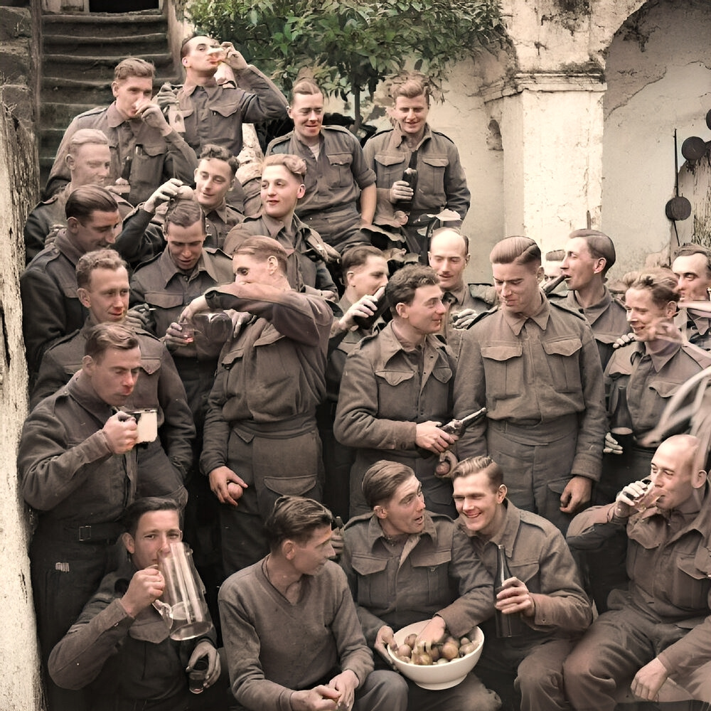 The British Army in Italy 1943. The Queen's Regiment celebrate Christmas, 25 December 1943