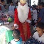 El Salvador - Entrega de regalos y compartir por Navidad  con. Niños de escasos recursos  con asistencia del.Nuncio Apostólico . Dic de 2023 3
