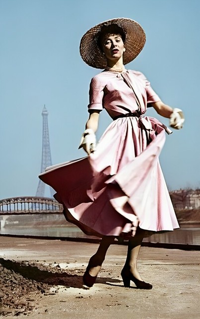 Christian Dior Collection Haute Couture Printemps/Été 1948.