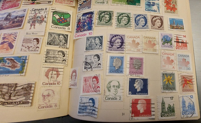 Right lower page is a Christmas pressie - 25 SG Canada stamps.