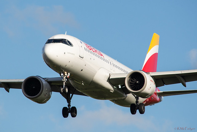 EC-NDN Iberia - Airbus A320-251N