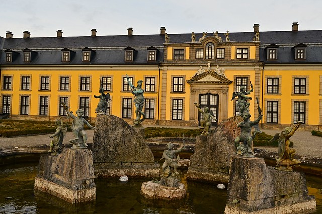Figuren-Brunnen im Garten von Schloß Herrenhausen