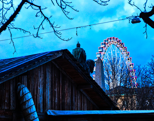 Blue hour, Kaiser Wilhelm and a Ferris Wheel