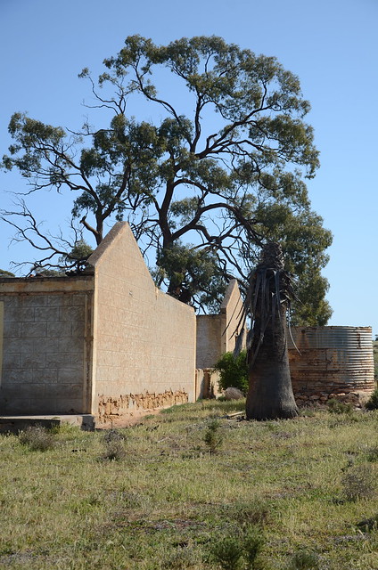 DSC_5096 abandoned farmhouse, Kingston Road, Moorook South, South Australia